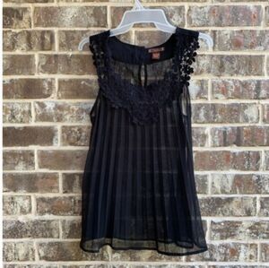 Black Lace Sleeveless Top